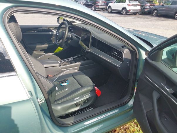 Volkswagen Passat Variant - Bild 7