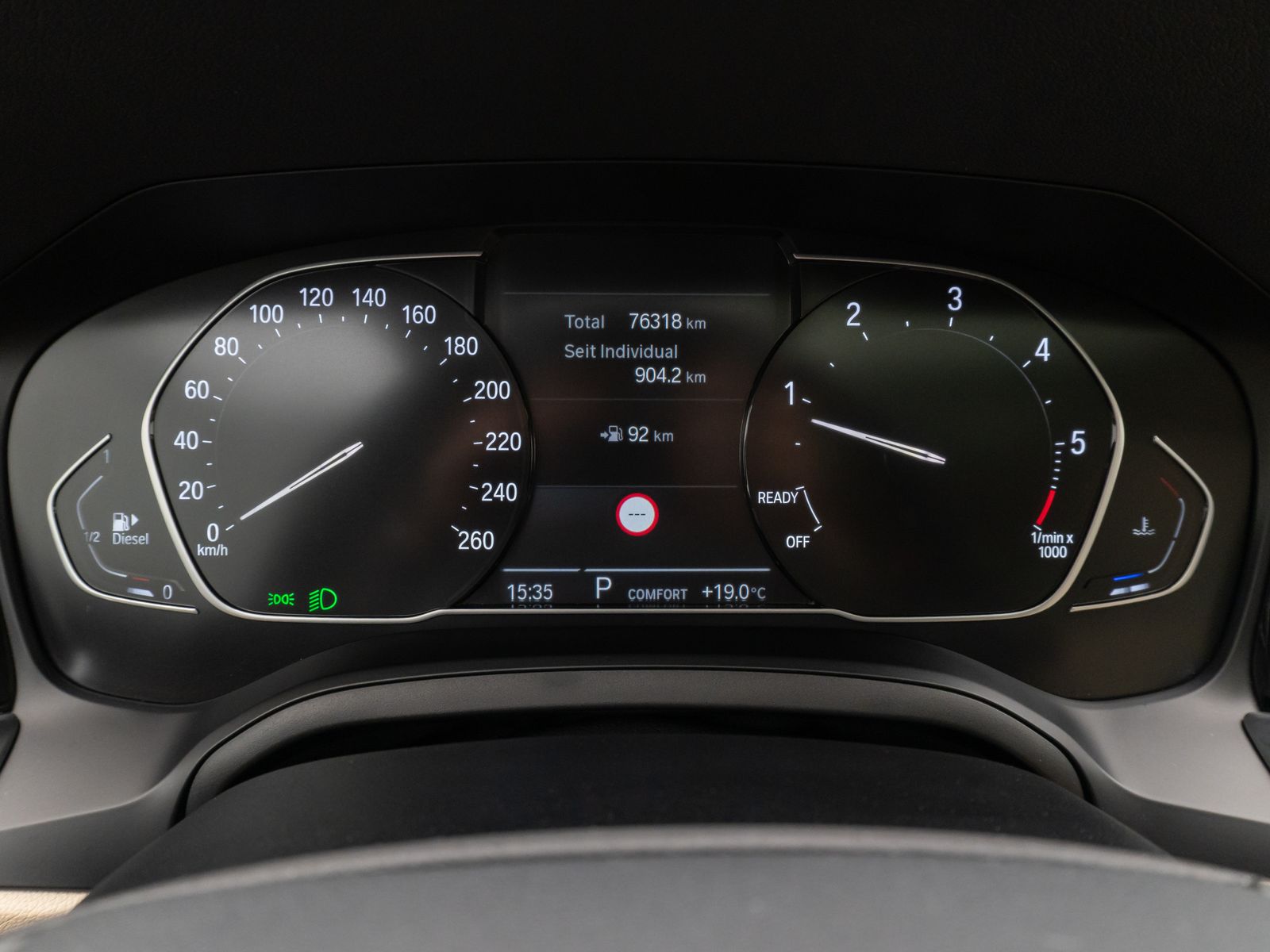 Fahrzeugabbildung BMW 320d Luxury Line HUD DAB Laser Kamera HiFi Leder