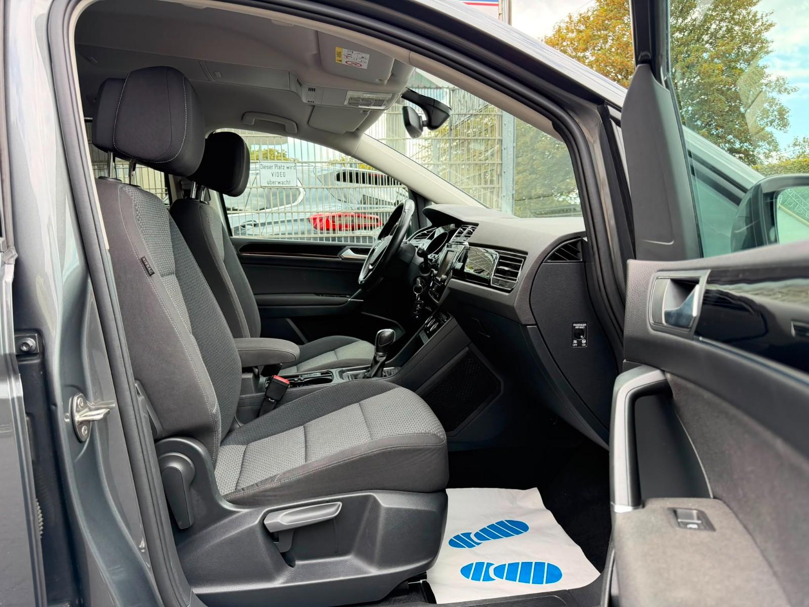Volkswagen Touran 1.4 Comfortline BMT Kamera-Navi-7.Sitzer-
