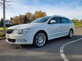 Skoda Superb 2.0 TDI Elegance Combi Elegance - Skoda Superb Elegance mit Diesel-Antrieb