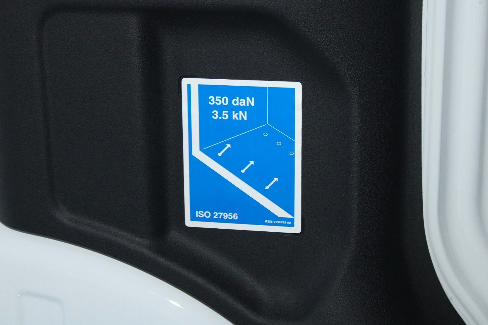 Fahrzeugabbildung Ford Transit Courier TREND Kasten KLIMA WinterPaket2