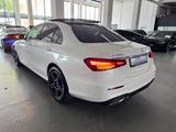 Mercedes-Benz E 300 e 9GT 3X AMG LINE NIGHT DESIGNO PANORAMA - Mercedes-Benz E 300 mit Benzin-Antrieb: ABS, Limousine