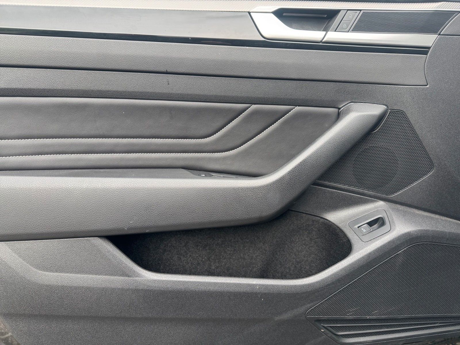 Fahrzeugabbildung Volkswagen Arteon Shooting Brake R-Line 2.0 TDI