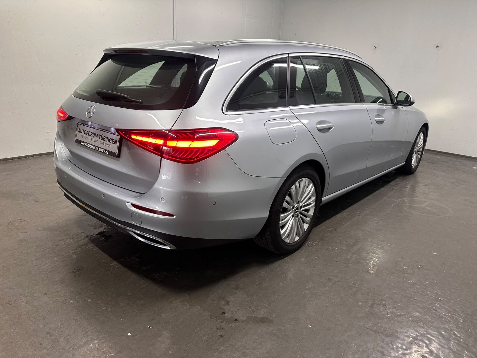 Fahrzeugabbildung Mercedes-Benz C 200 d T Autom. *KAMERA*AHK*DISTRO*LED*