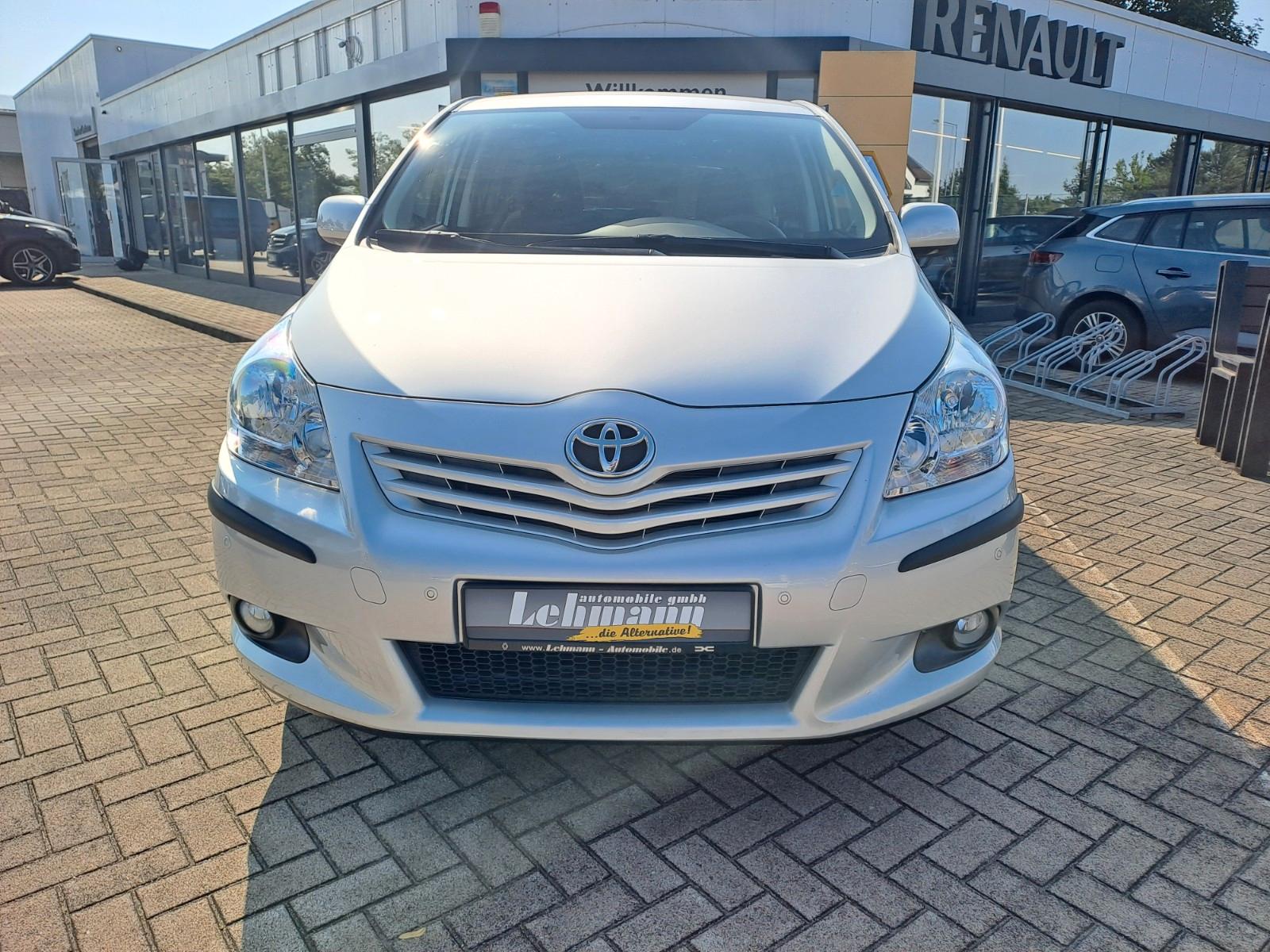 Toyota Verso Travel 1.8