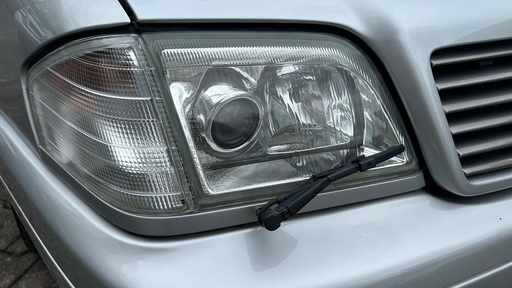 Mercedes-Benz SL 320