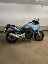 Honda CBF600 PC38 TIEFERGELEGT - HONDA 2006 CBF 600