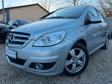 Mercedes-Benz B 200 Automatik*Sitzheizung*Klima*Tempomat - gebrauchte Mercedes-Benz B-Klasse aus dem Jahr 2011