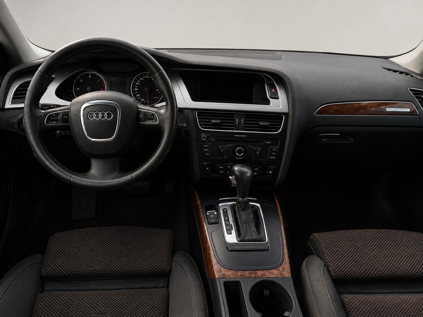 Audi A4 Allroad 3.0 TDI quattro 240 ch • Boîte auto • Xénon Plus • Attelage • Hayon électrique