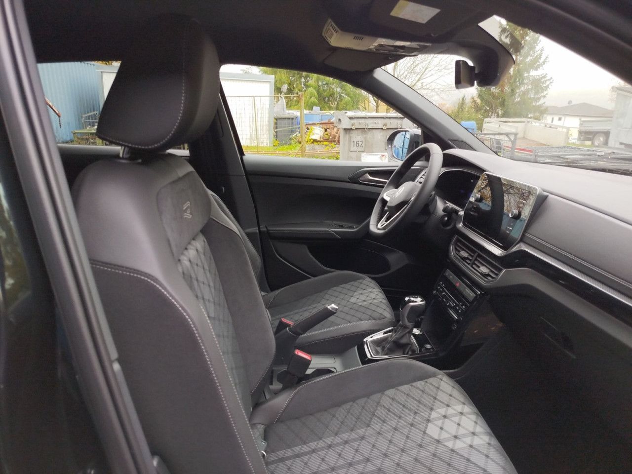 Fahrzeugabbildung Volkswagen T Cross R-Line 1.5 110 TSI D7F