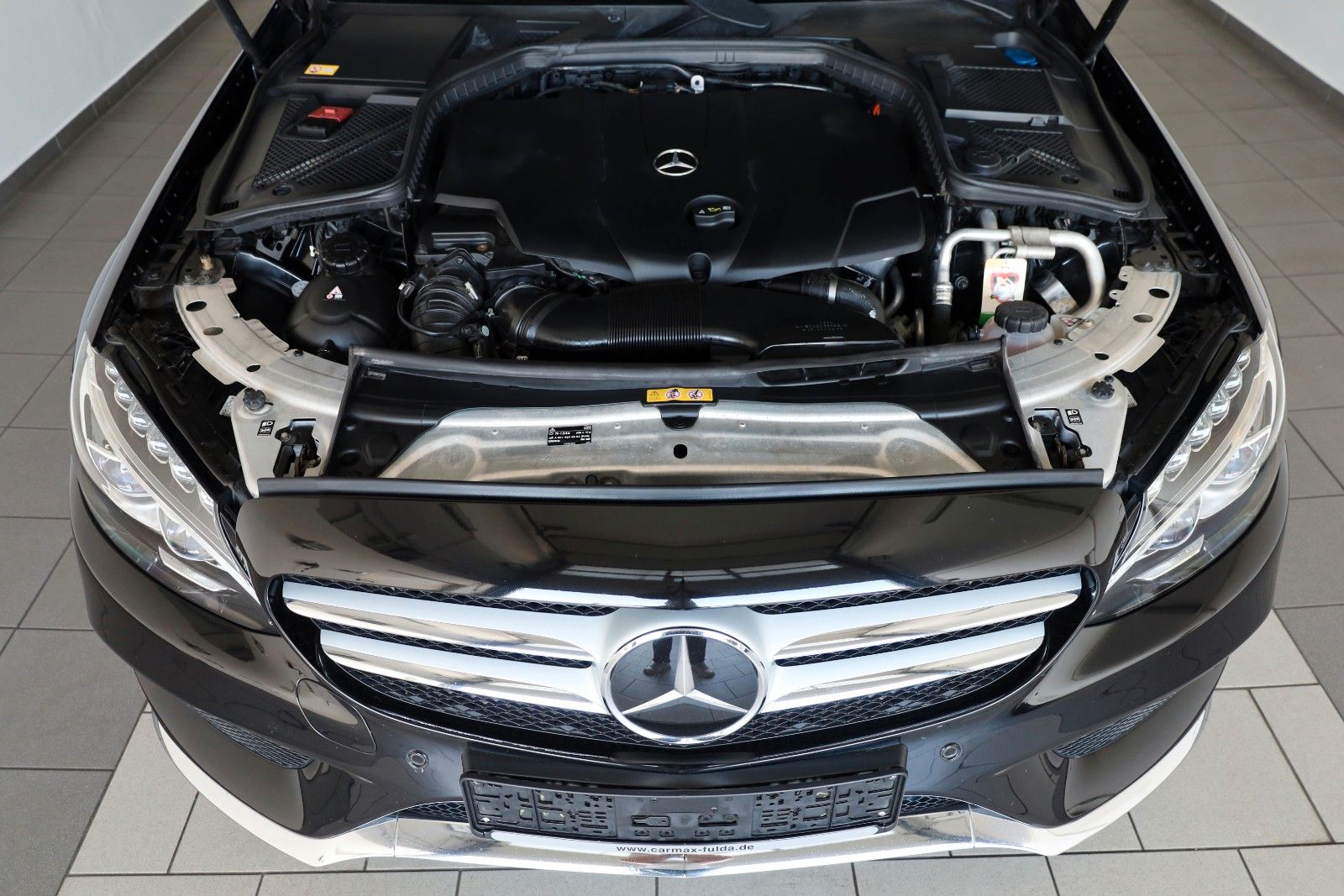 Fahrzeugabbildung Mercedes-Benz C 220d T, AMG Line,HeadUp,ACC,Keyless,Burmester