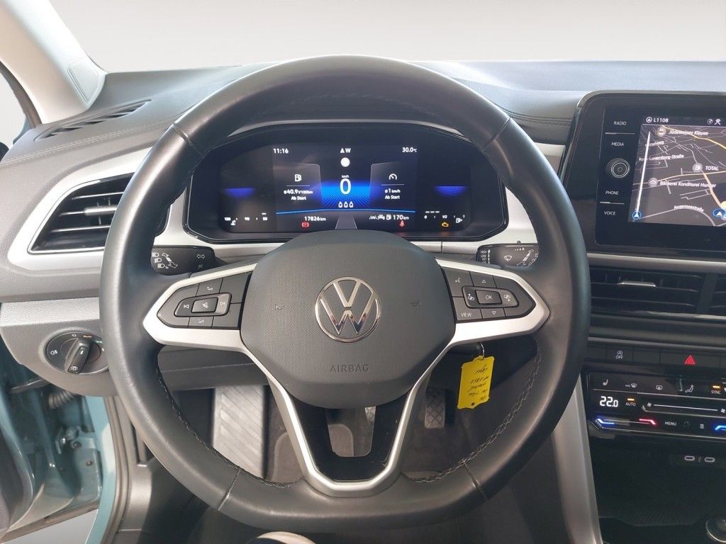 Fahrzeugabbildung Volkswagen T-Roc 1.5 TSI Life AHZV Standheizung