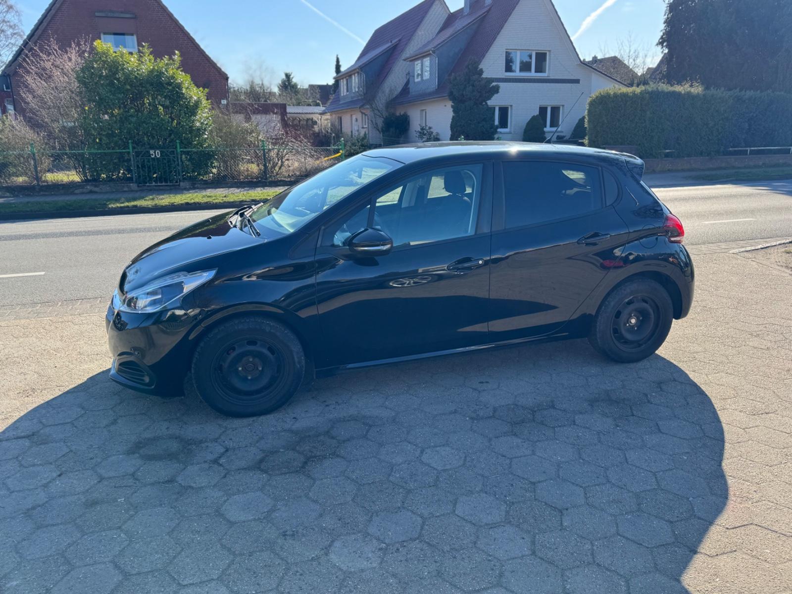 Peugeot 208 Active 1.6 HDi Euro6 *LED+Klimaauto+SHZ+Alu*