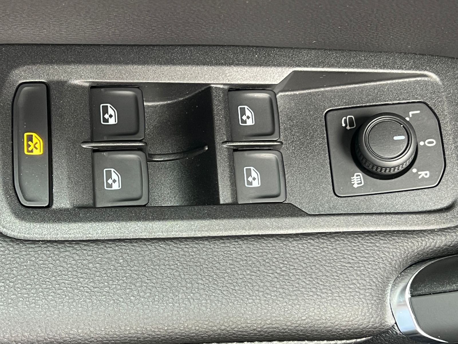 Fahrzeugabbildung Volkswagen Touran GOAL 2.0 TDI DSG *AHK, IQ.Light, ACC, Kam