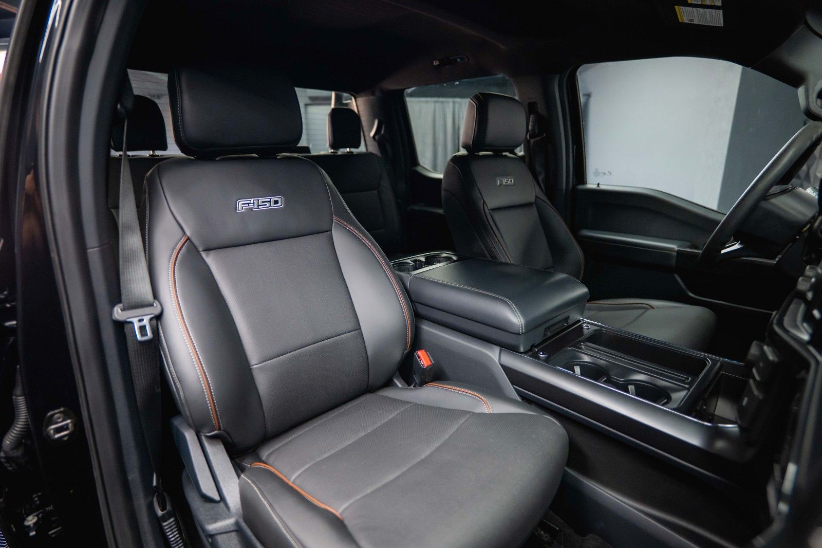 Fahrzeugabbildung Ford F150 5.0L V8 4x4 Offroad  SuperCrew RAPTOR 19%