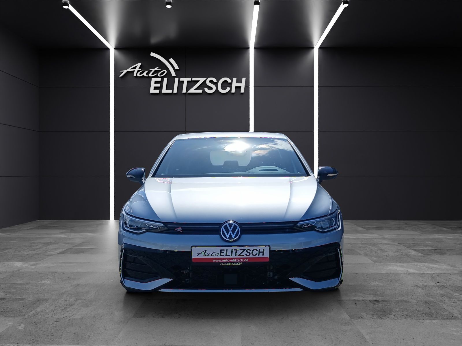 Fahrzeugabbildung Volkswagen Golf VIII TSI R-Line DSG LED AHK Navi HUD ACC RF