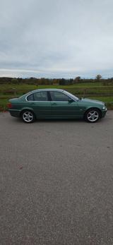 BMW E46 323i  Limousine - BMW 323 aus 1999: 323i