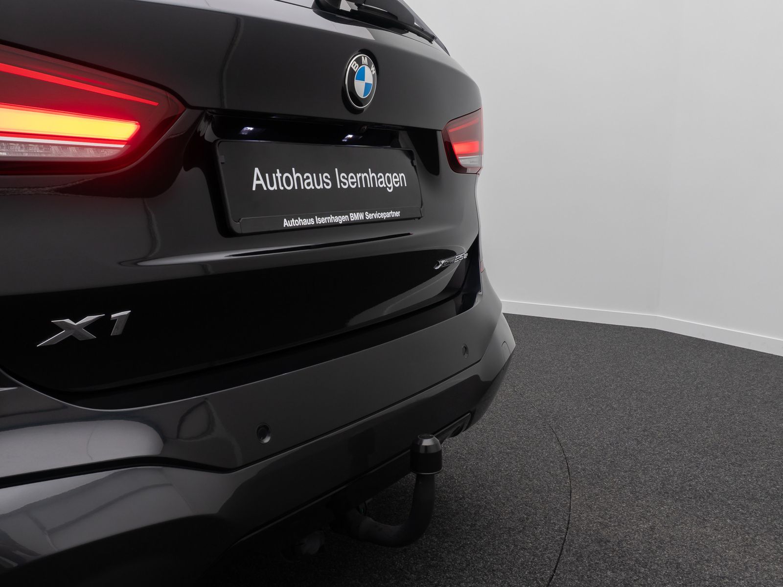 Fahrzeugabbildung BMW X1 xD25e M Sport Kamera AHK DAB Alarm H/K 19Zoll