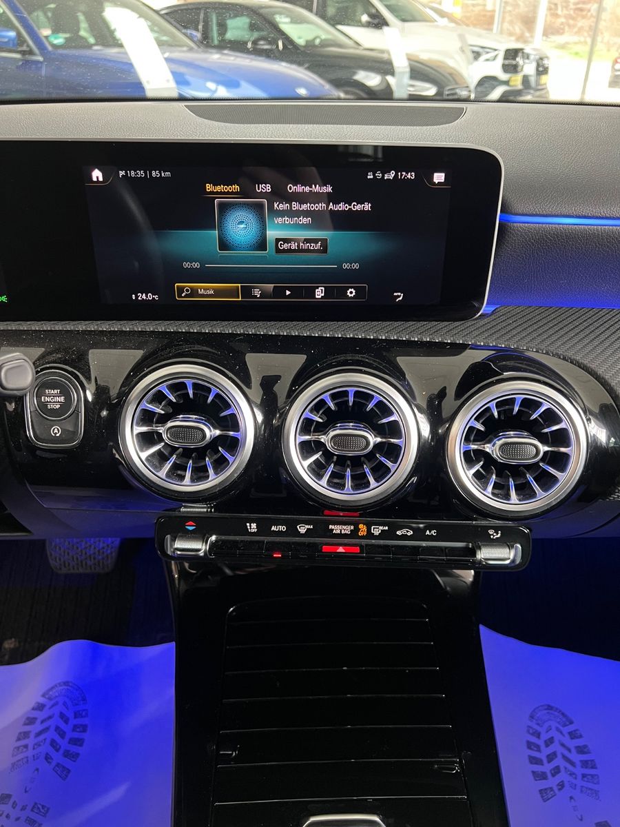 Fahrzeugabbildung Mercedes-Benz A 250 *AMBIENTE-BELEUCHTUNG*MEMORY-SITZE*
