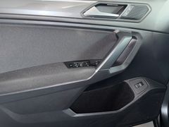 VW Tiguan Allspace Allspace IQ.DRIVE - Thumbnail 12
