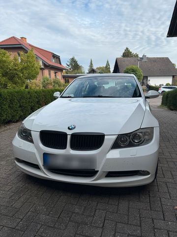 BMW 320i e90