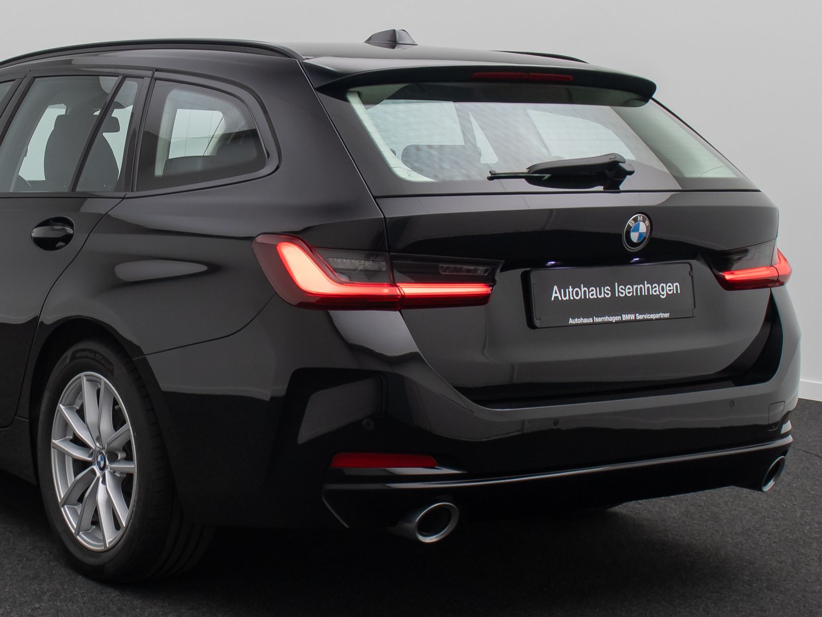 Fahrzeugabbildung BMW 320d DAB Leder Widscreen PDC Komfort Sport LED