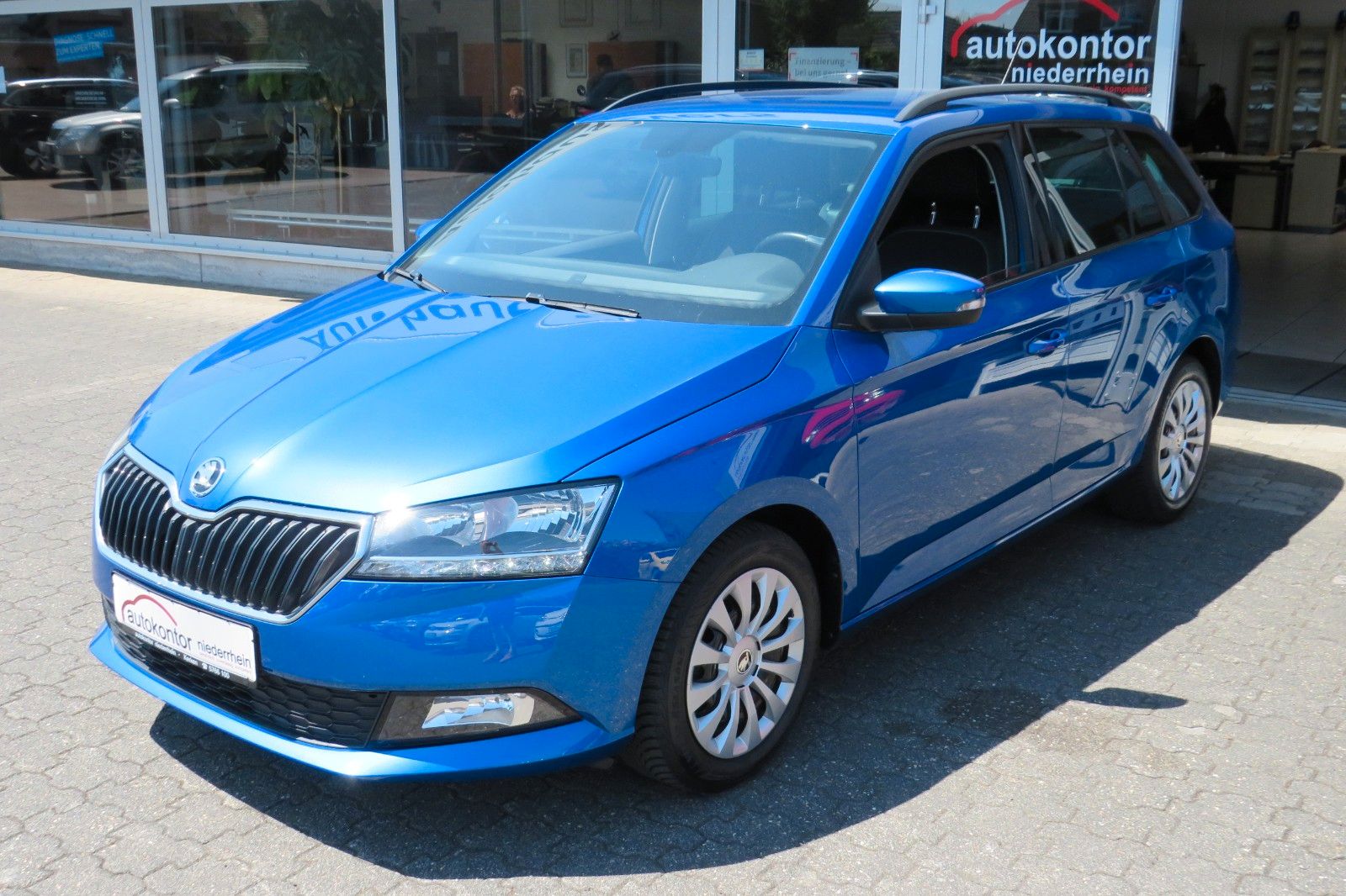Fahrzeugabbildung SKODA Fabia Combi Ambition GRA SMART-LINK SITZH. PDC 1