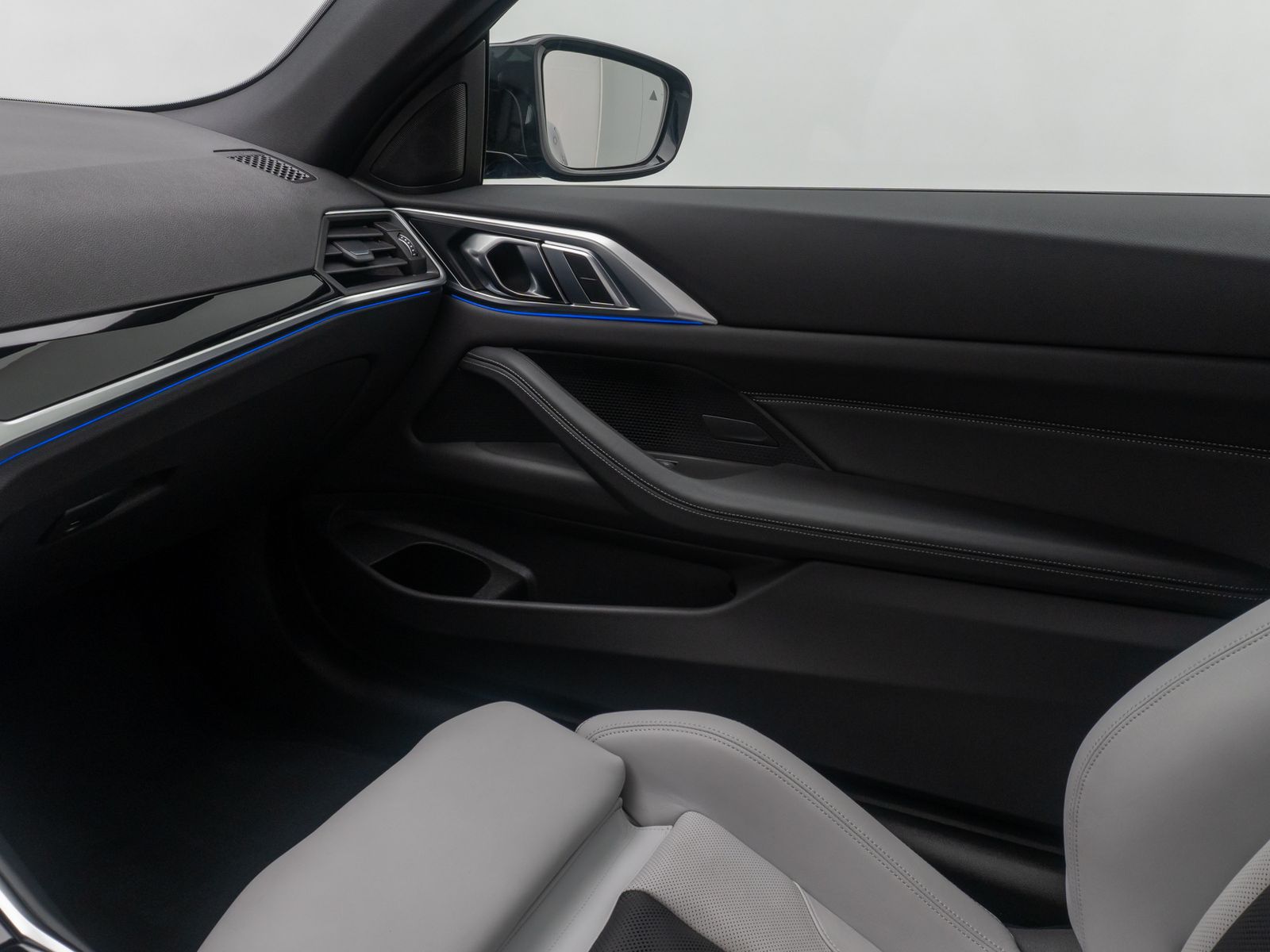 Fahrzeugabbildung BMW M4 Competition Cabrio DAB Laser HUD Alarm 19Zoll