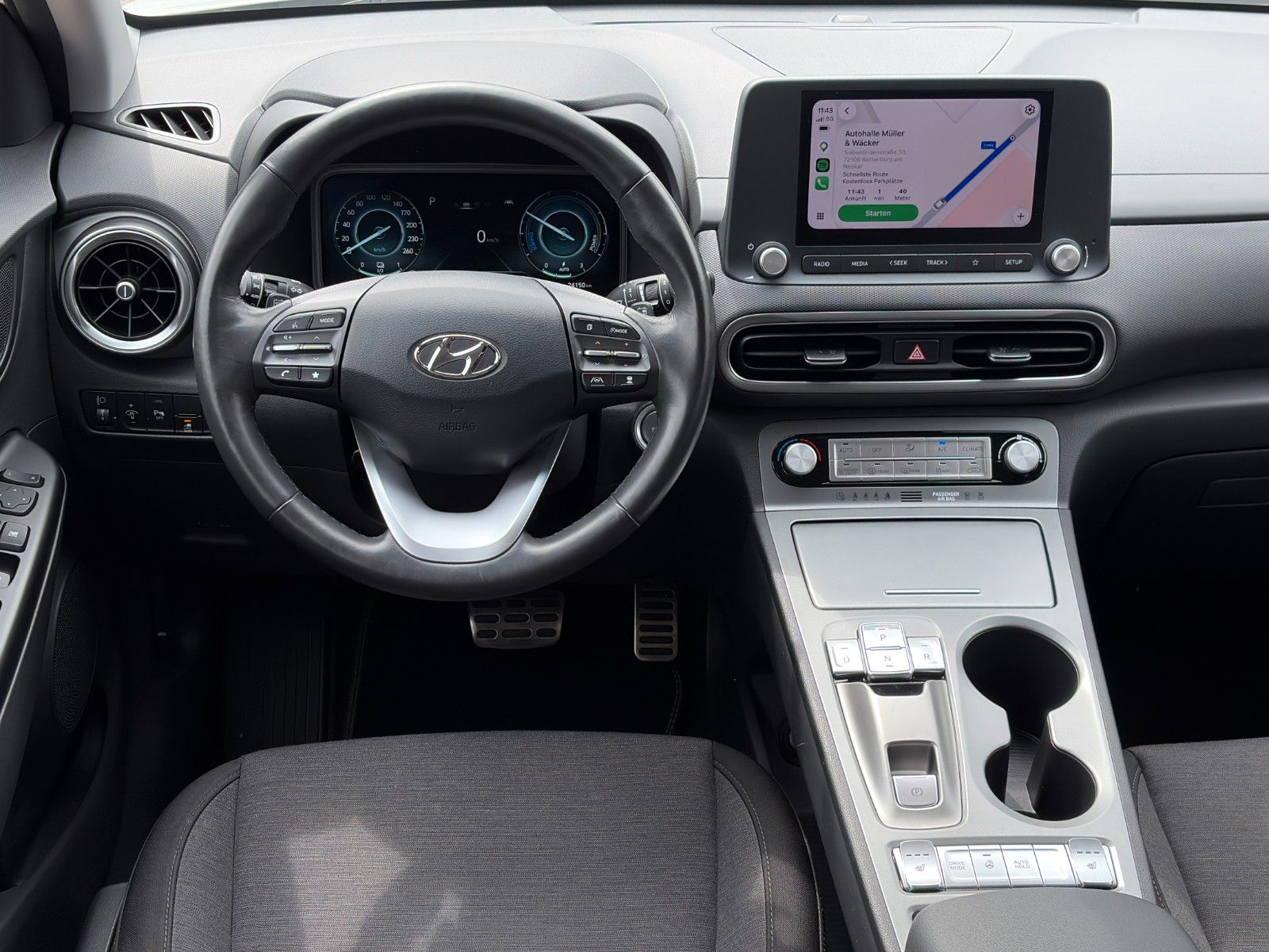 Fahrzeugabbildung Hyundai KONA E Select ACC PDC CAM SHZ LKAS CarPlay