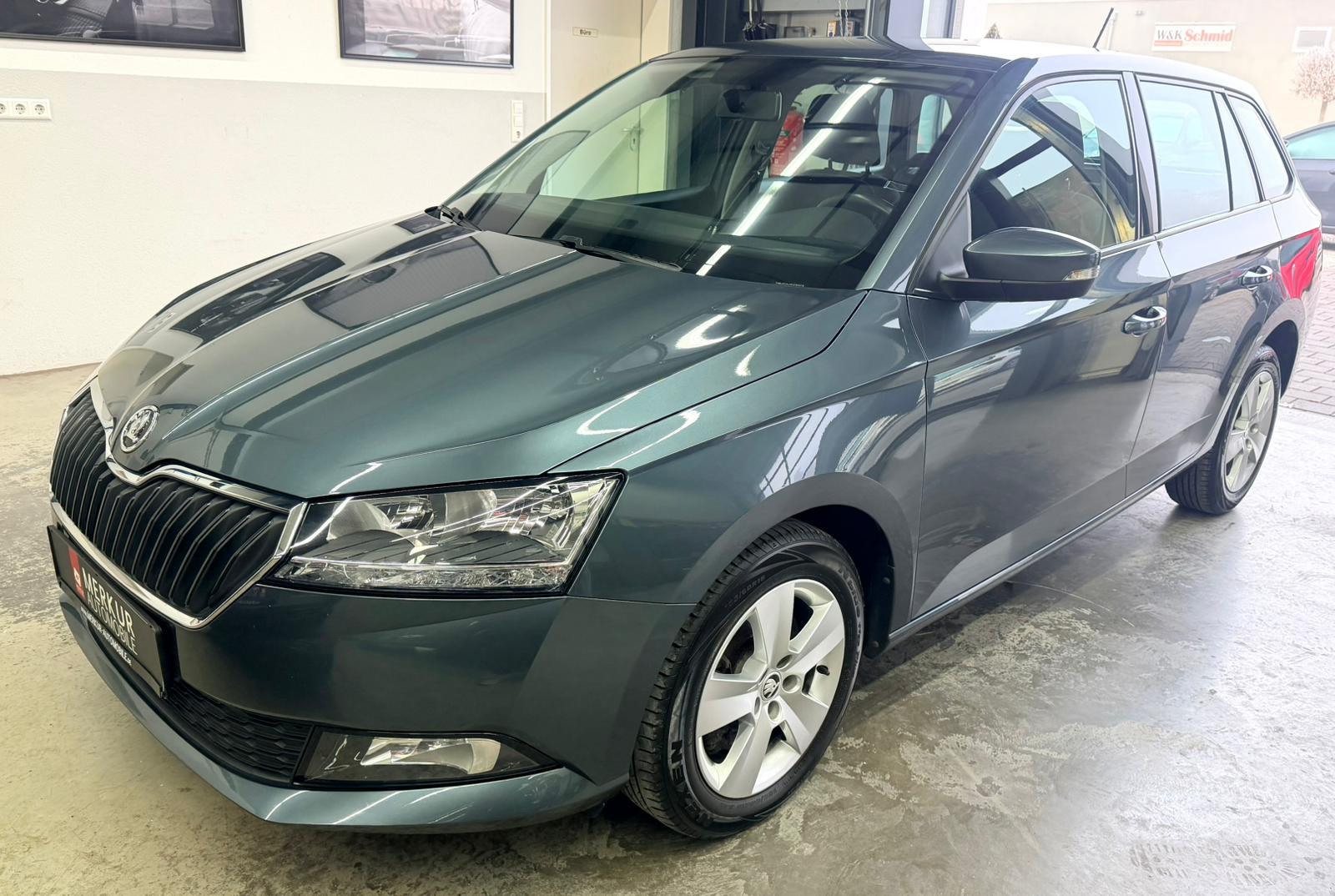 Skoda Fabia Combi 1.0 TSI Ambition+Klima+Kam+SmartLink