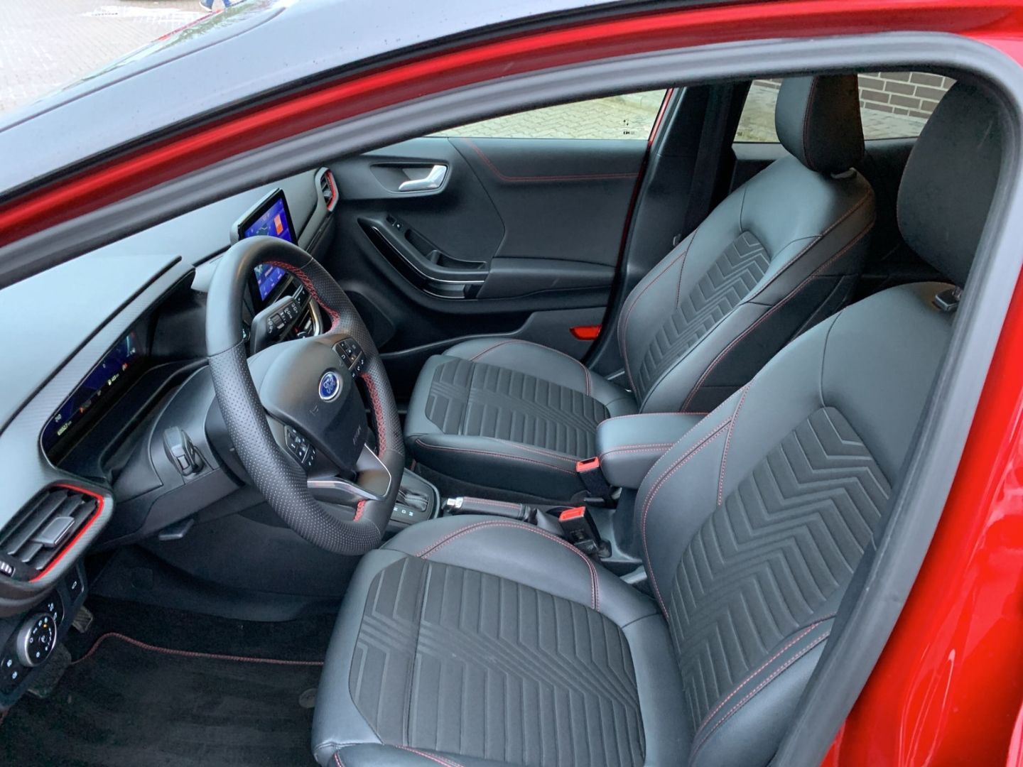 Fahrzeugabbildung Ford Puma ST-Line X Automatik, Massagesitze, Navi, AH