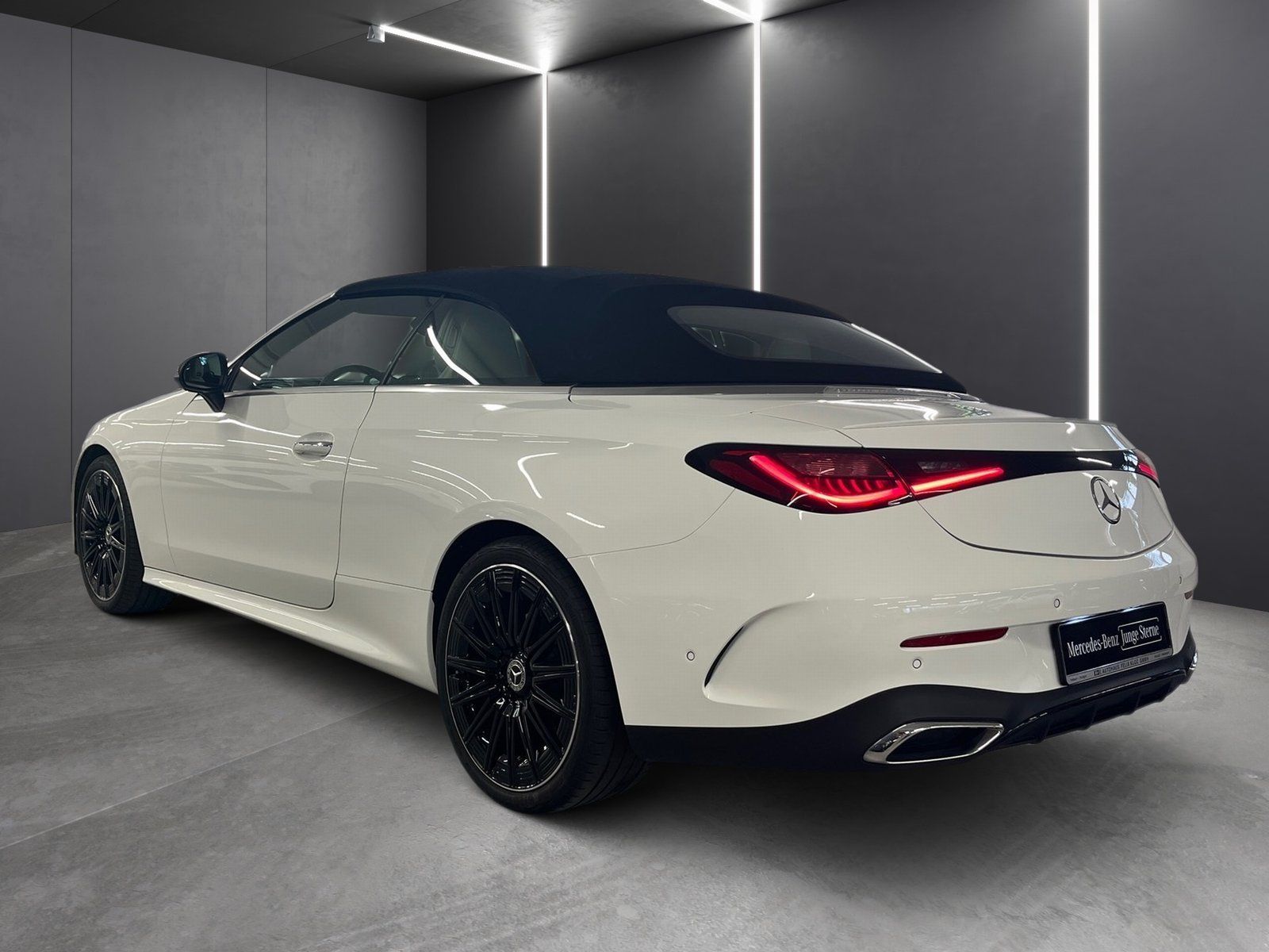Fahrzeugabbildung Mercedes-Benz CLE 220 d AMG+ Cabrio*Beige*360*HeadUp*Totwink*