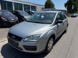 Ford Focus 1.6 Ghia Autom.*KLIMA*8-Fach Bereift* - Ford Focus aus 2005: Ghia