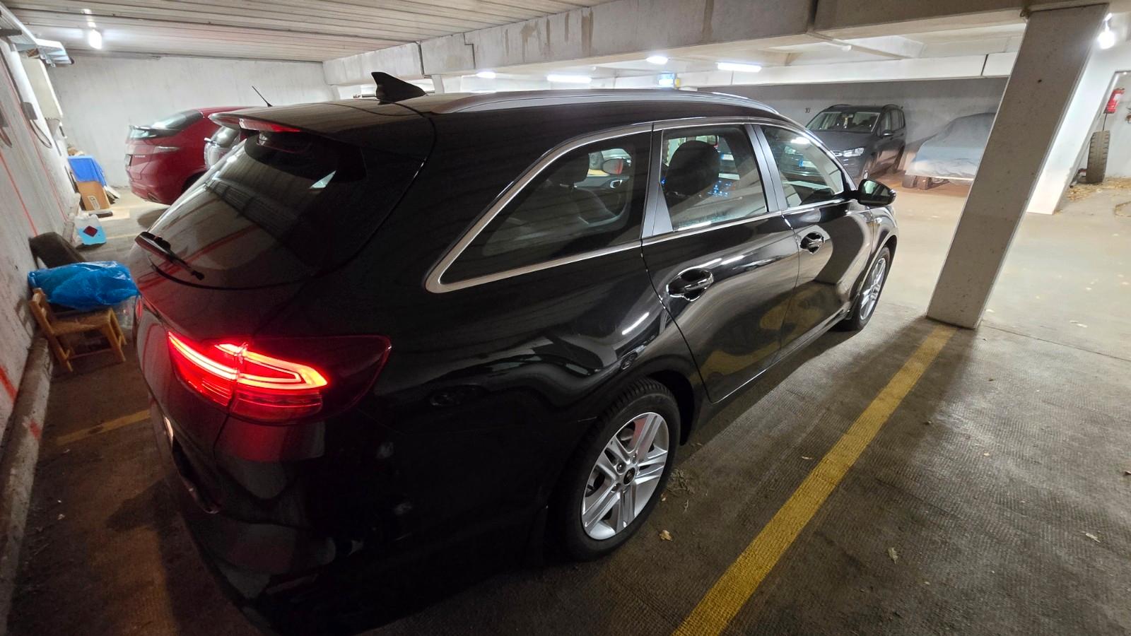 Kia cee'd Sportswagon 1.4 T-GDI Vision Sportswag...