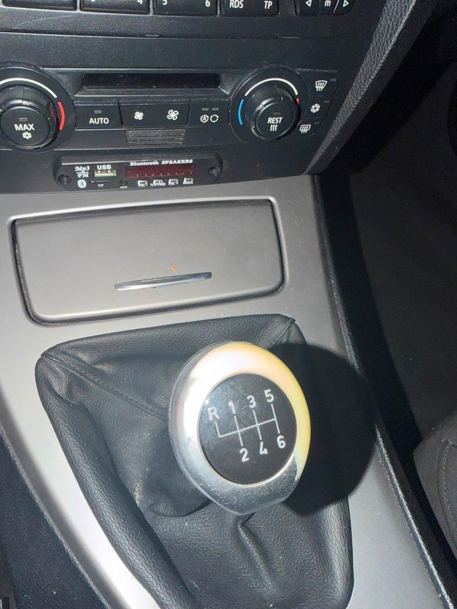 BMW 320 2005 — photo 10