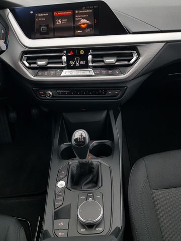 Fahrzeugabbildung BMW 116d Advantage+AHK+LED+PDC+Sitzhzg+Klimaautom.