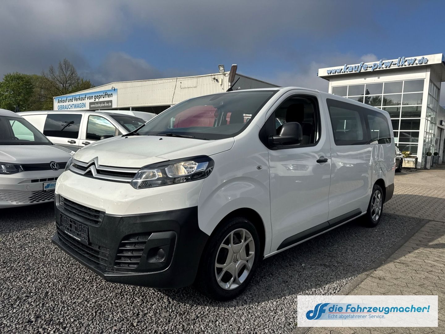 Fahrzeugabbildung Citroën Jumpy Kombi XL Navi Apple CarPlay Android *EXPOR