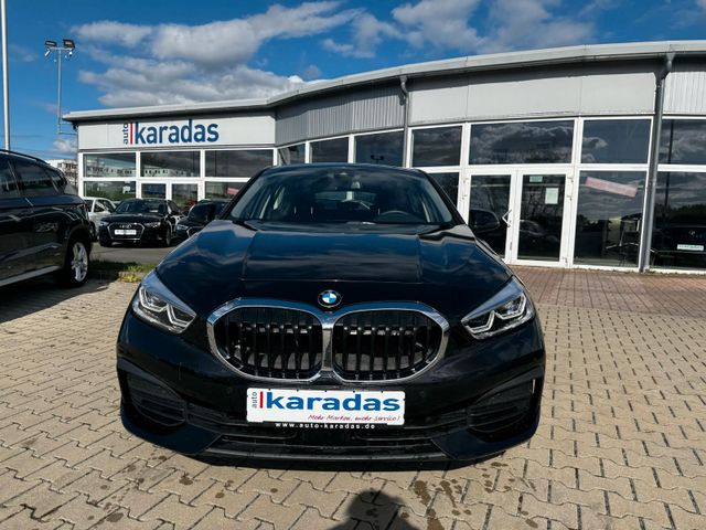 Fahrzeugabbildung BMW 118 i Advantage >AUT/NAVI/LED/SHZ/PDC<