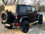 Jeep Wrangler Unlimited Sahara 2.8 CRD Autom. Sahara - Jeep Wrangler mit Diesel-Antrieb: Allradantrieb