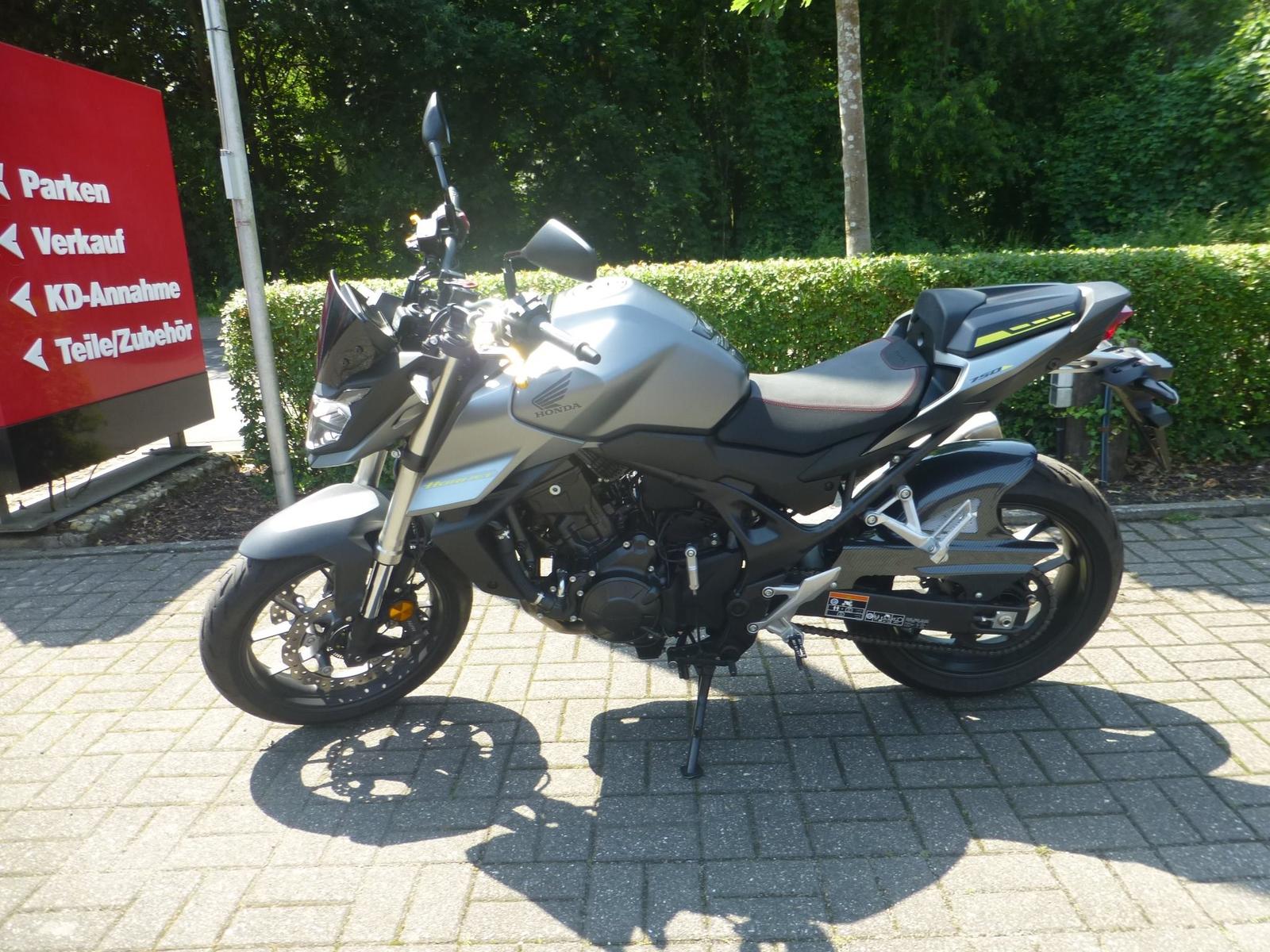 Honda CB750 Hornet 1. Hand, Zubehör, Scheckheft