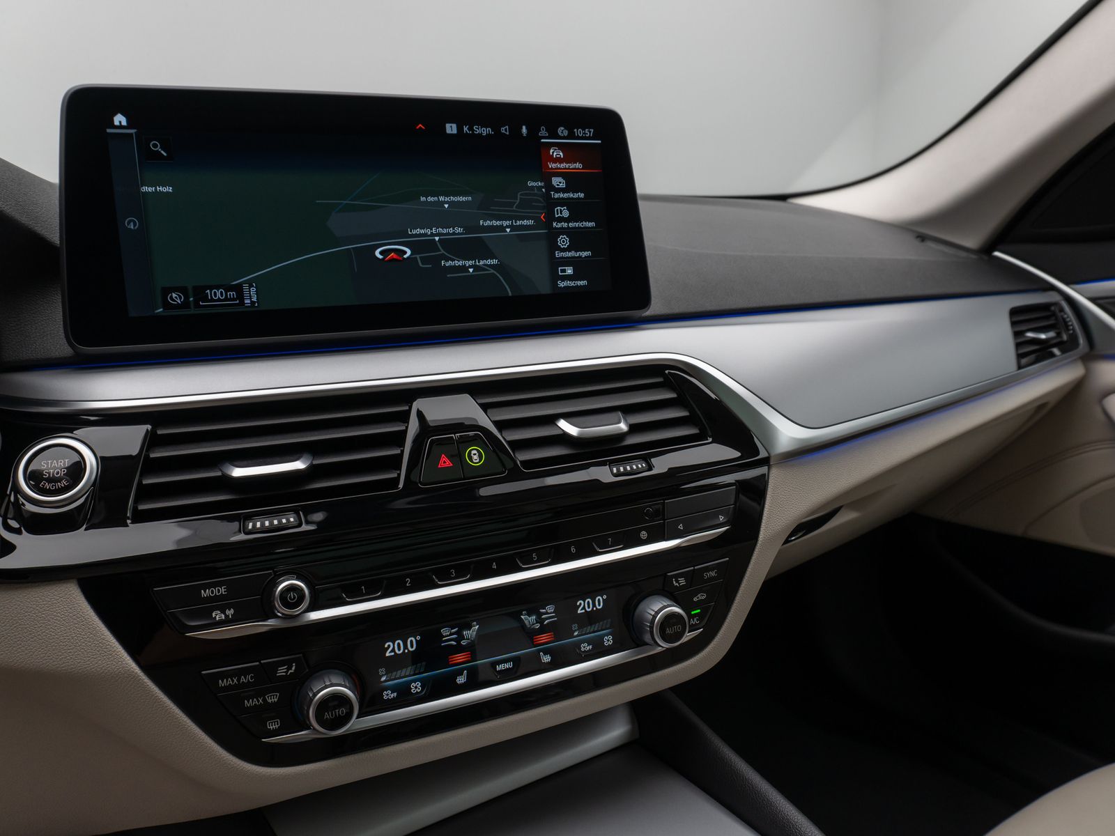 Fahrzeugabbildung BMW 530d  Panorama Kamera Laser HUD DAB HiFi Komfort