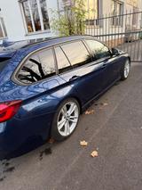 BMW 320d Touring Sport Line, AHK, Sportfahrwerk - BMW 320 Gebrauchtwagen in München