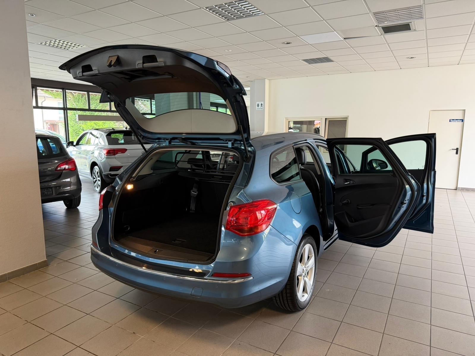 Opel Astra 2015 — photo 6