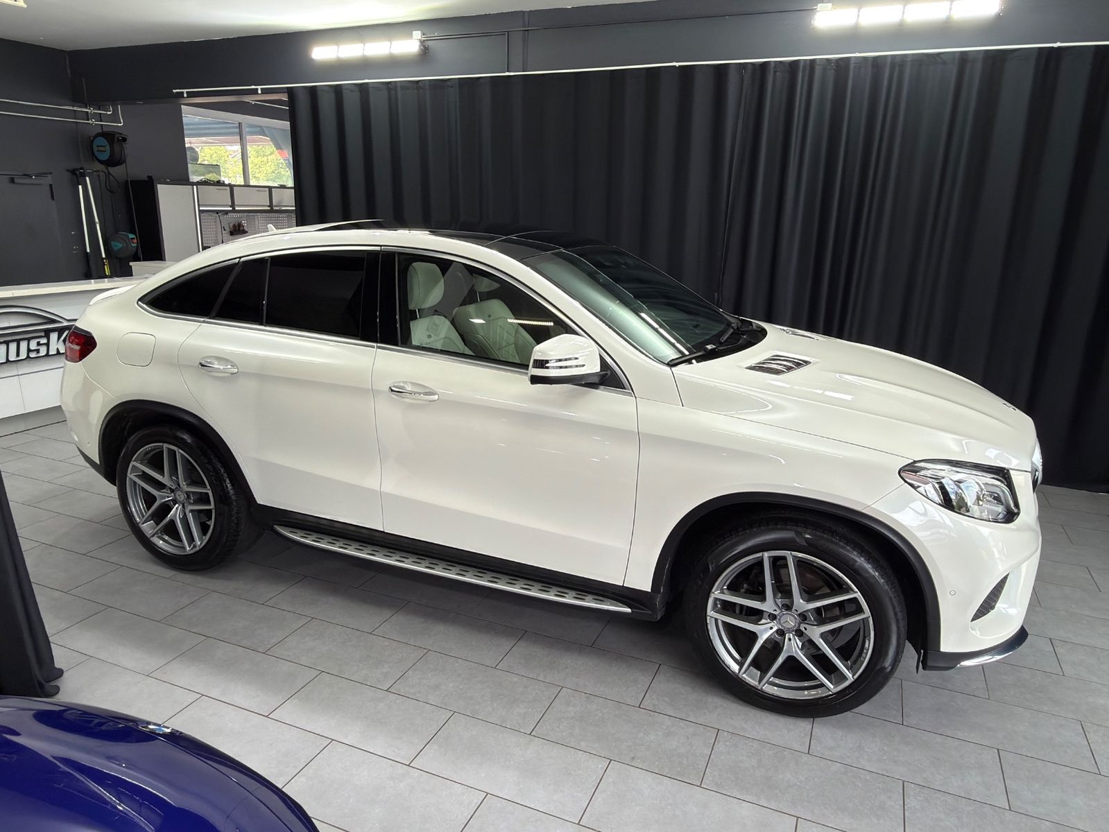 Fahrzeugabbildung Mercedes-Benz GLE 350 d Coupe 4Matic|TV|PANO|AMG-LINE|VOLL|22"