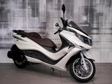 Piaggio X10 350 Executive ABS ASR - PIAGGIO X10