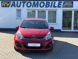 Kia Rio FIFA World Cup Edition - rote Kia Rio