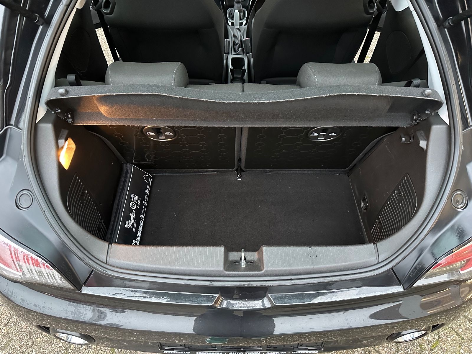 Fahrzeugabbildung Opel Adam 1.4 Jam SHZG/GRA/BT/GJR