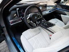 BMW 740 – 15 / 35