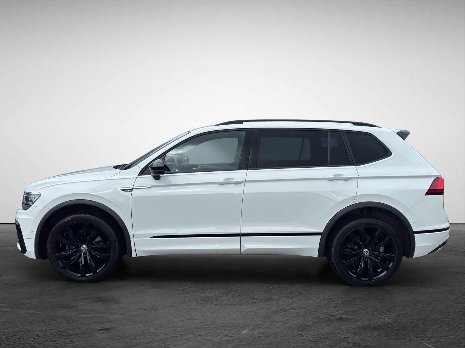 Volkswagen Tiguan Allspace 2.0 TDI DSG 4M R-Line Black Styl imagem 3