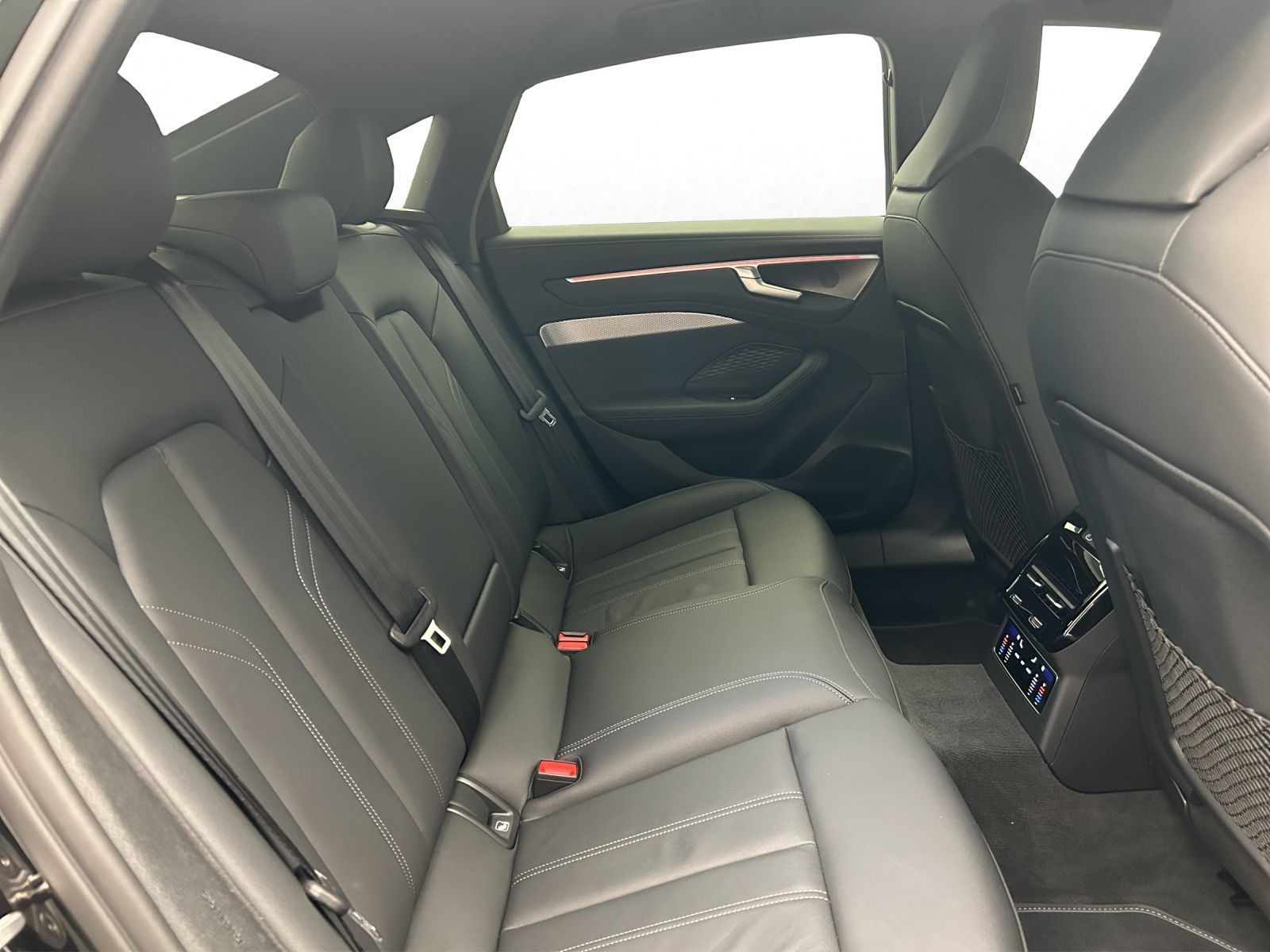 Audi A6 - Bild 16